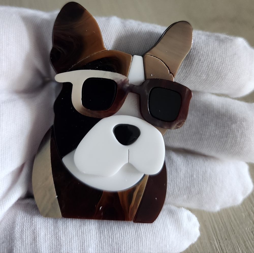 Brooch Dog W/Sunglasses